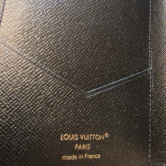 Louis Vuitton Reverse Monogram Passport Cover with LV Dust Bag and Box - Picture 4 of 9